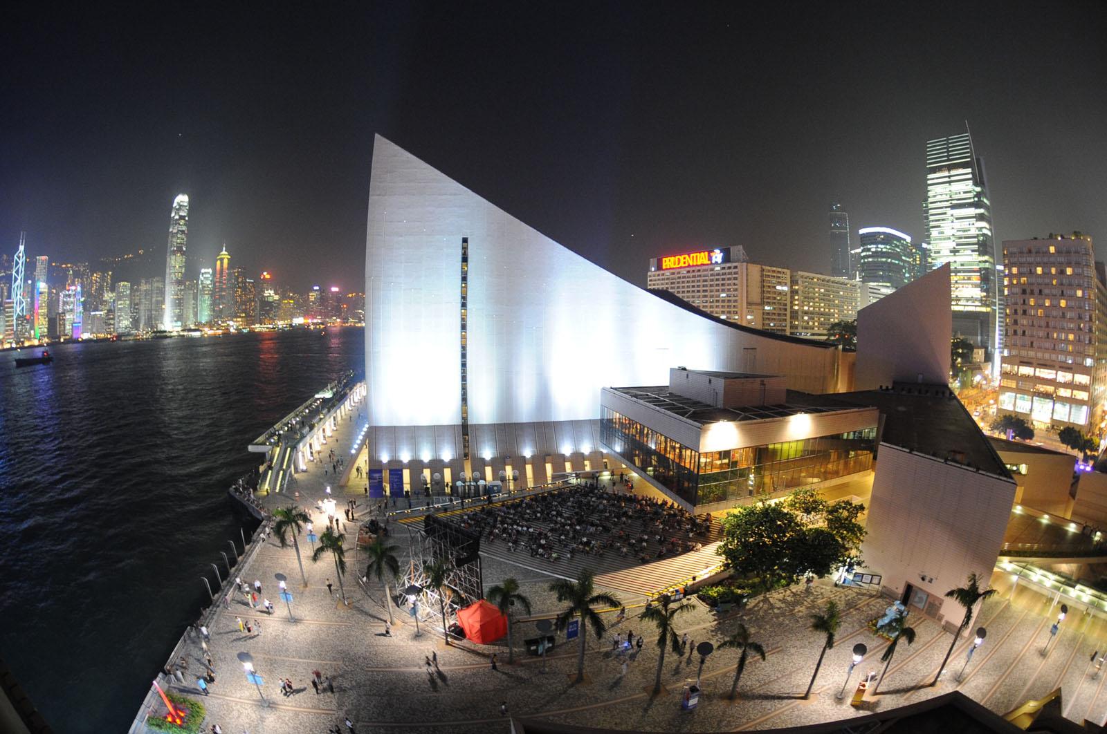 相片 1: 香港文化中心