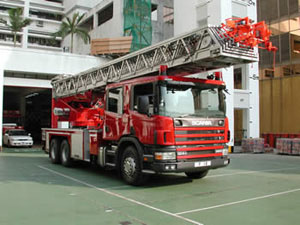 相片 3: 消防處鋼梯車／梯台車