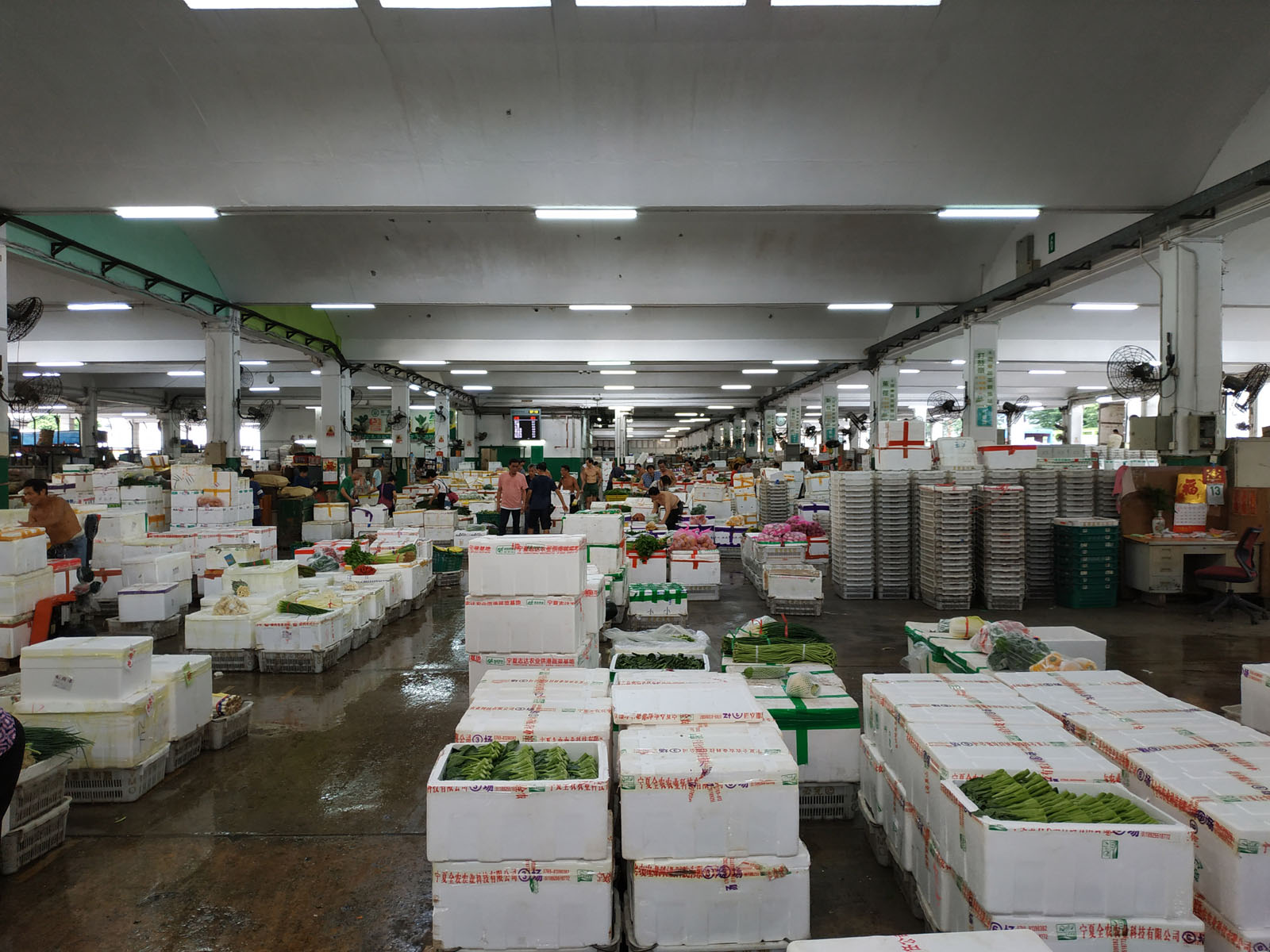 相片 4: 長沙灣蔬菜批發市場