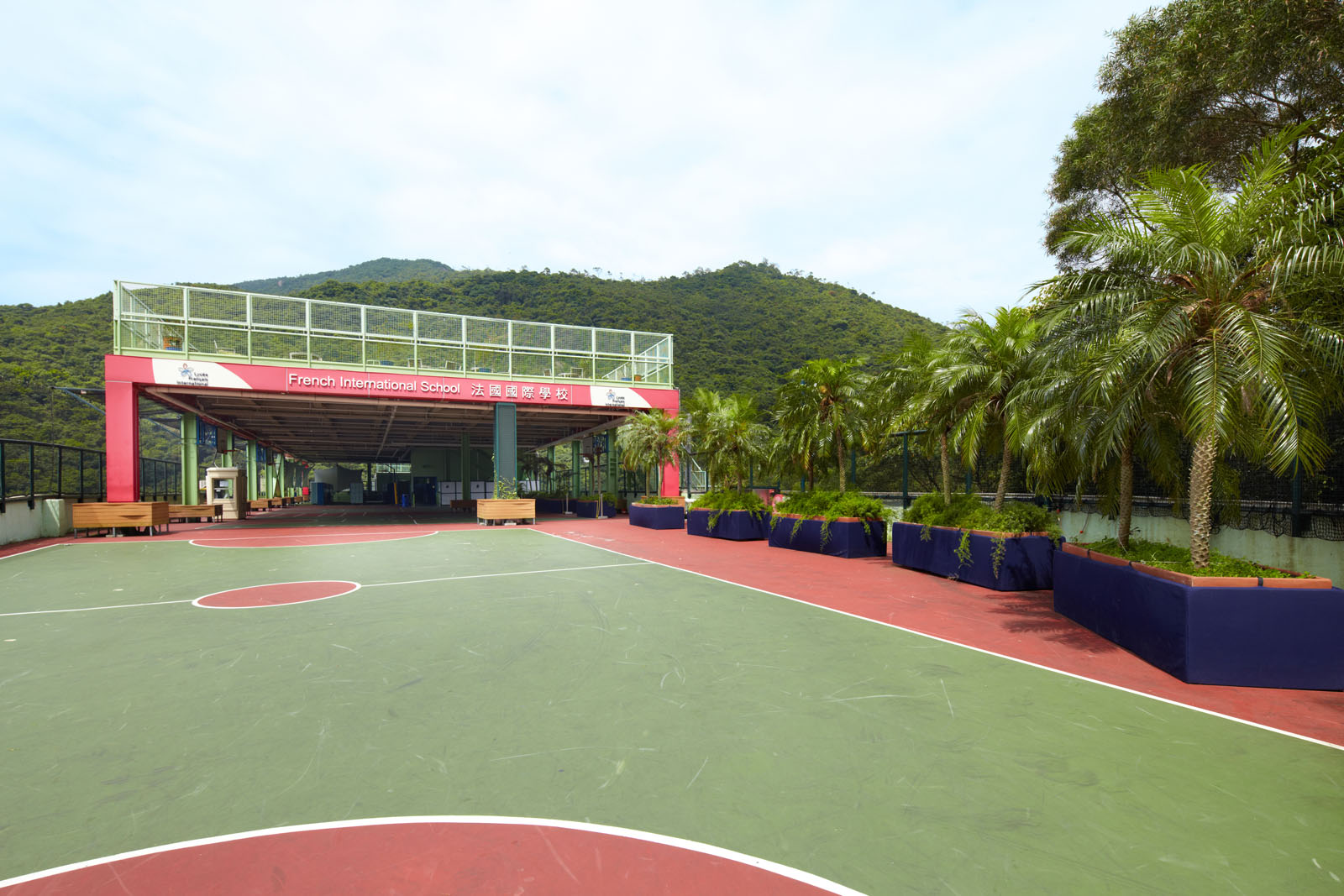 相片 1: 香港法國國際學校(藍塘道)
